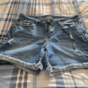 a.n.a Frayed Hem Denim Shorts 5" Inseam